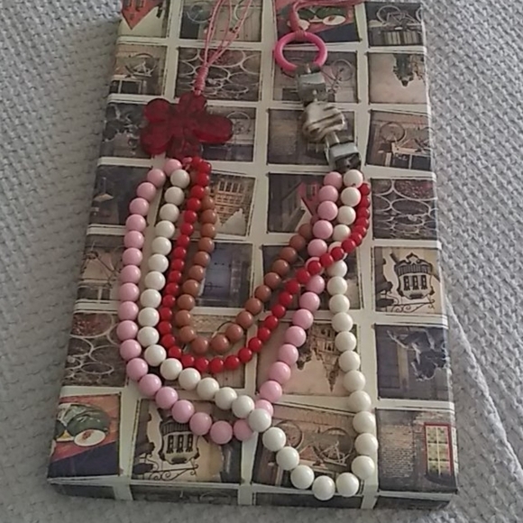 Longer layered red pink beads flower boho necklace Statement Fun Piece - Picture 1 of 3